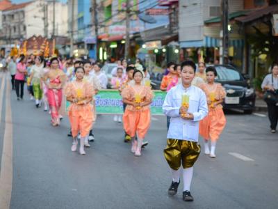 ประเพณีลอยกระทง