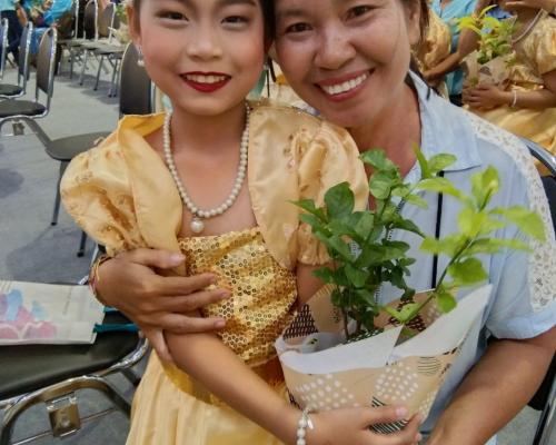 กิจกรรมวันแม่กับการแสดงของเด็กๆ